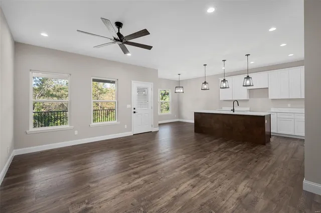 $355,000 | 1 Oak At Park Hills, Warrenton, MO 63383