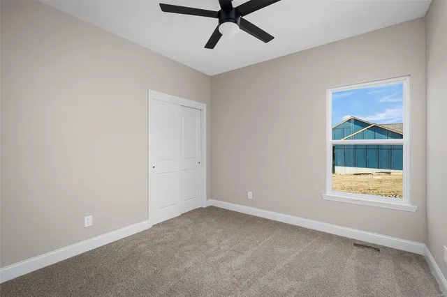 $355,000 | 1 Oak At Park Hills, Warrenton, MO 63383