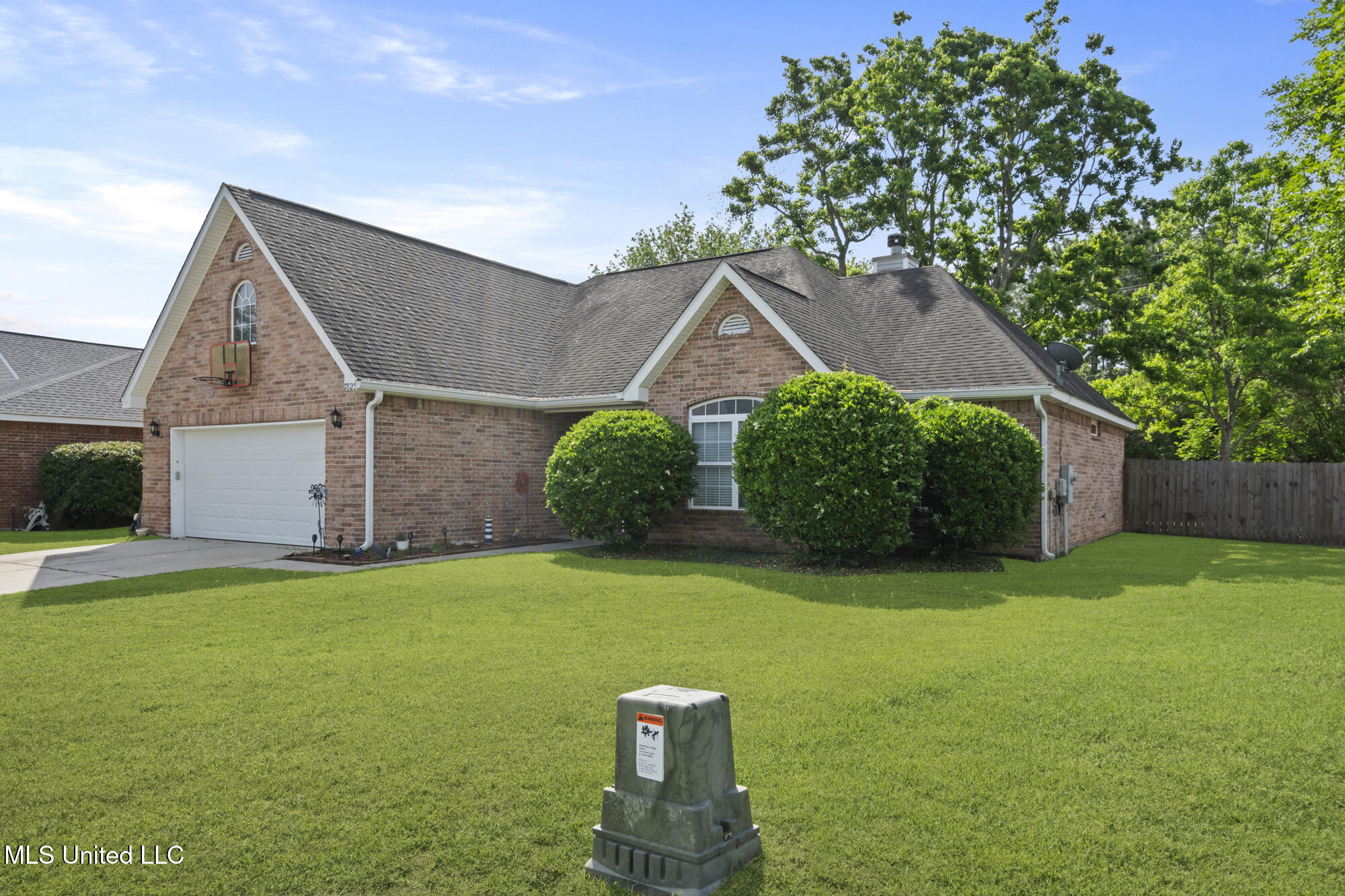 7829 Rue Morgan Ocean Springs, MS 39564 - Photo 2 of 29 ghubphoto_008