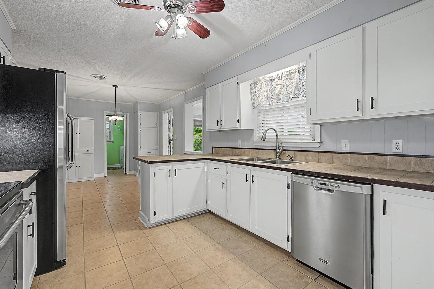 111 Tallahassee Road Georgetown, SC 29440 - Photo 15 of 88