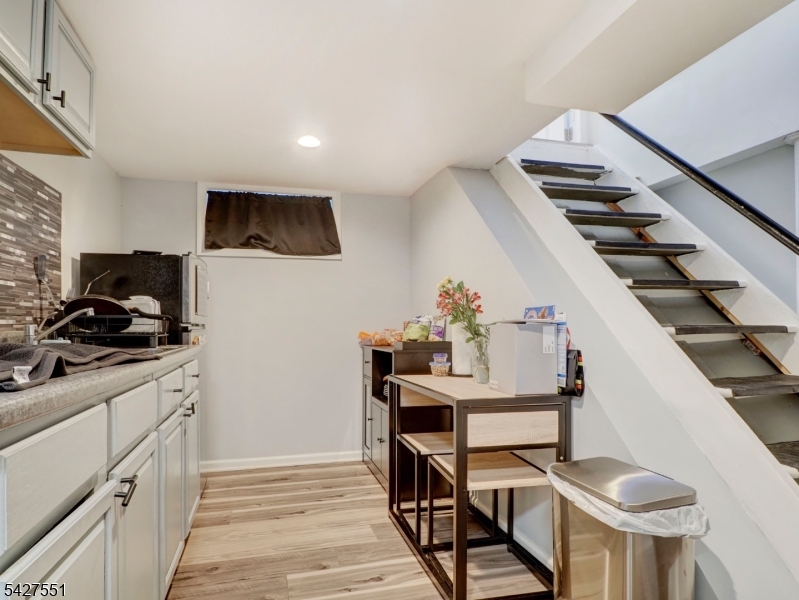 382 Douglas Road Roselle, NJ 07203 - Photo 19 of 30