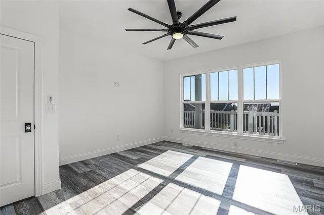 $385,000 | 308 Captains Court, Grafton, IL 62037