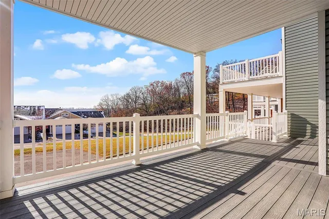 $385,000 | 308 Captains Court, Grafton, IL 62037