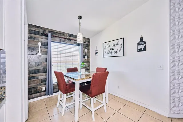 $299,999 | 612 Chicago Way, Dundee, FL 33838