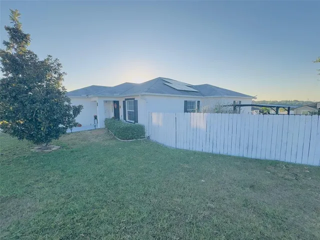 $299,999 | 612 Chicago Way, Dundee, FL 33838