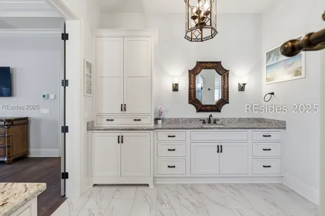 $1,890,000 | 16 Anchor Cove Court, Bluffton, SC 29910