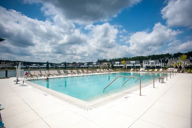 $1,890,000 | 16 Anchor Cove Court, Bluffton, SC 29910