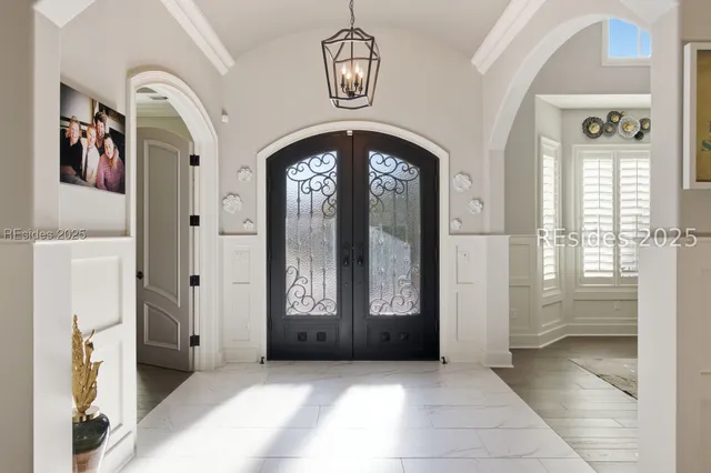 $1,890,000 | 16 Anchor Cove Court, Bluffton, SC 29910