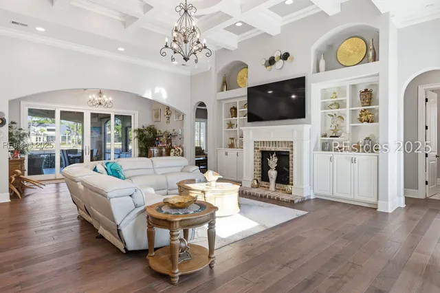 $1,890,000 | 16 Anchor Cove Court, Bluffton, SC 29910