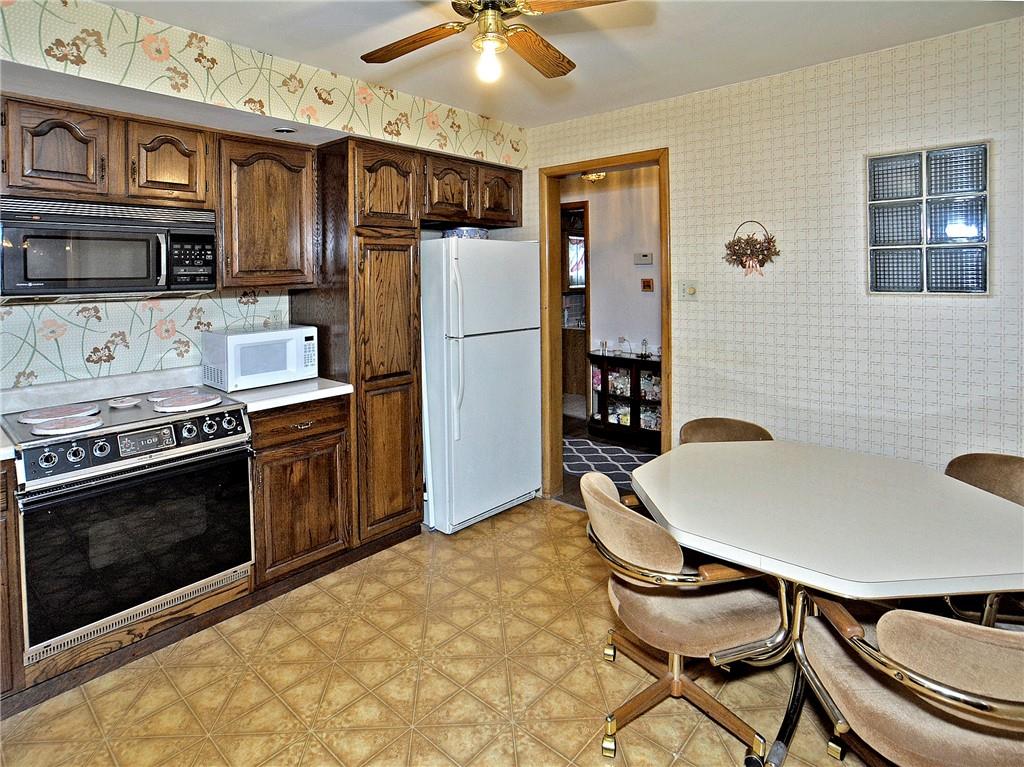 7305 Shannon Road Verona, PA 15147 - Photo 4 of 25 Gallery Image 4