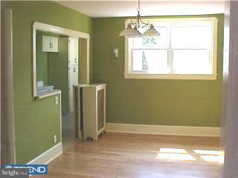552 Littlecroft Road Upper Darby, PA 19082 - Photo 3 of 6 Dining Room