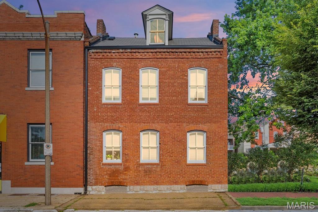 2025 South 11th St  