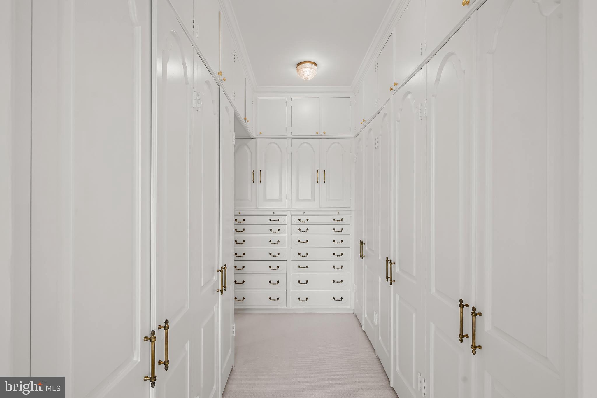 2700 Calvert Street Northwest, Unit 416 Washington, DC 20008 - Photo 21 of 33 a bathroom with a shower
