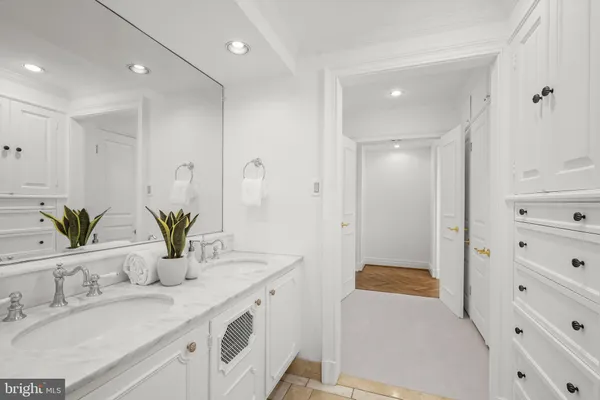 $1,895,000 | 2700 Calvert Street Northwest, Unit 416, Washington, DC 20008