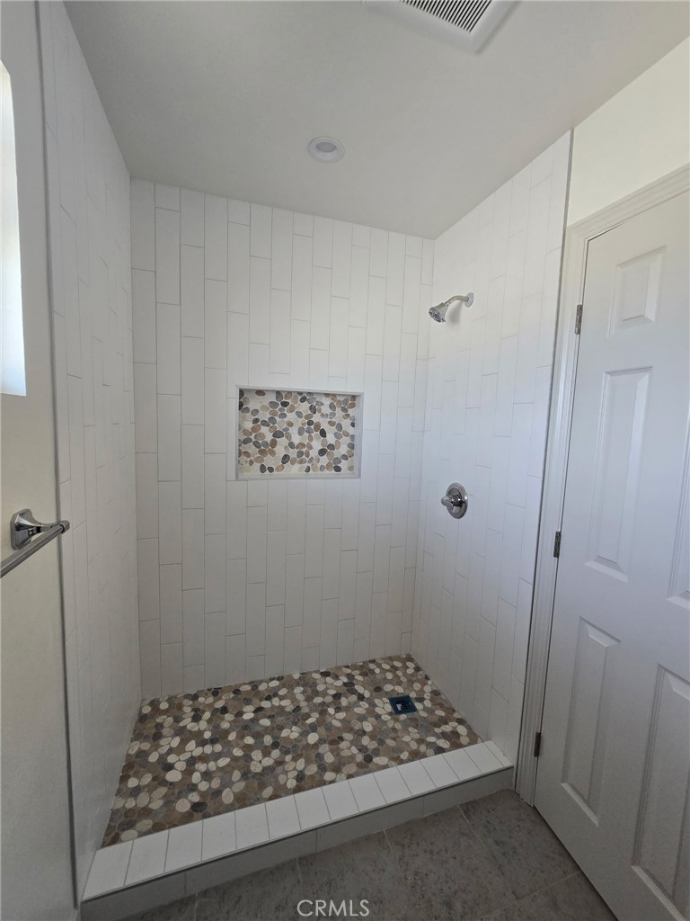 422 Devener Street, Unit C Riverside, CA 92507 - Photo 2 of 10 Bathroom