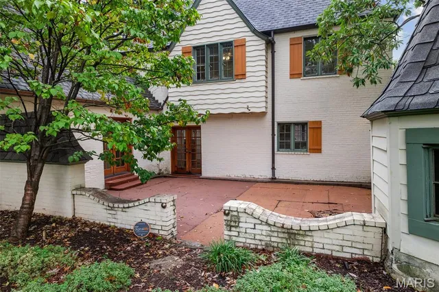 $649,900 | 51 Kings Lynn Street, St. Louis, MO 63132