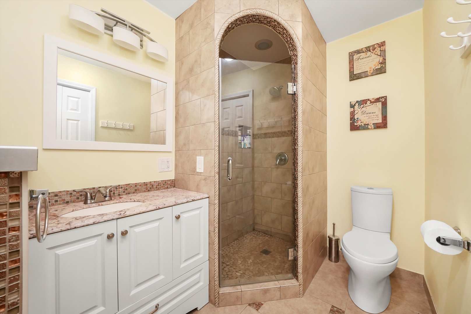 500 West Huntington Commons Road, Unit 455 Mount Prospect, IL 60056 - Photo 20 of 22 Gallery Image 20