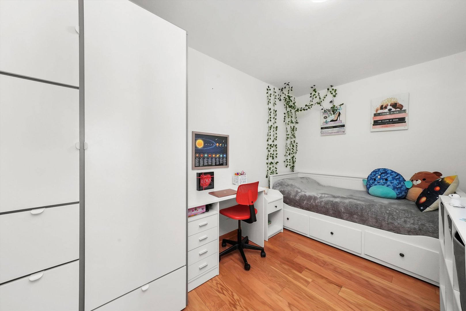 500 West Huntington Commons Road, Unit 455 Mount Prospect, IL 60056 - Photo 8 of 22 Gallery Image 8