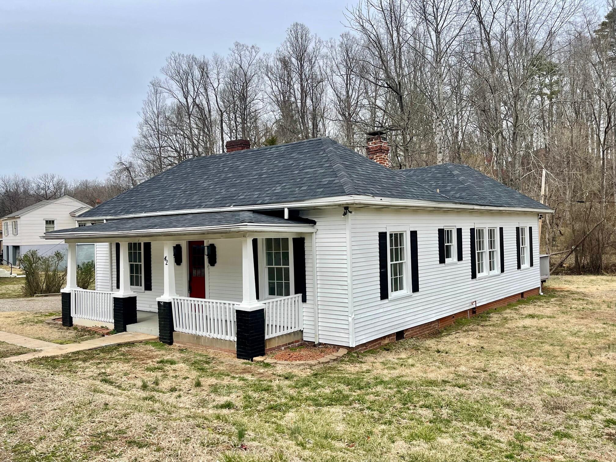 42 Chestnut Street Fieldale, VA 24089 - Photo 1 of 21 IMG_7661