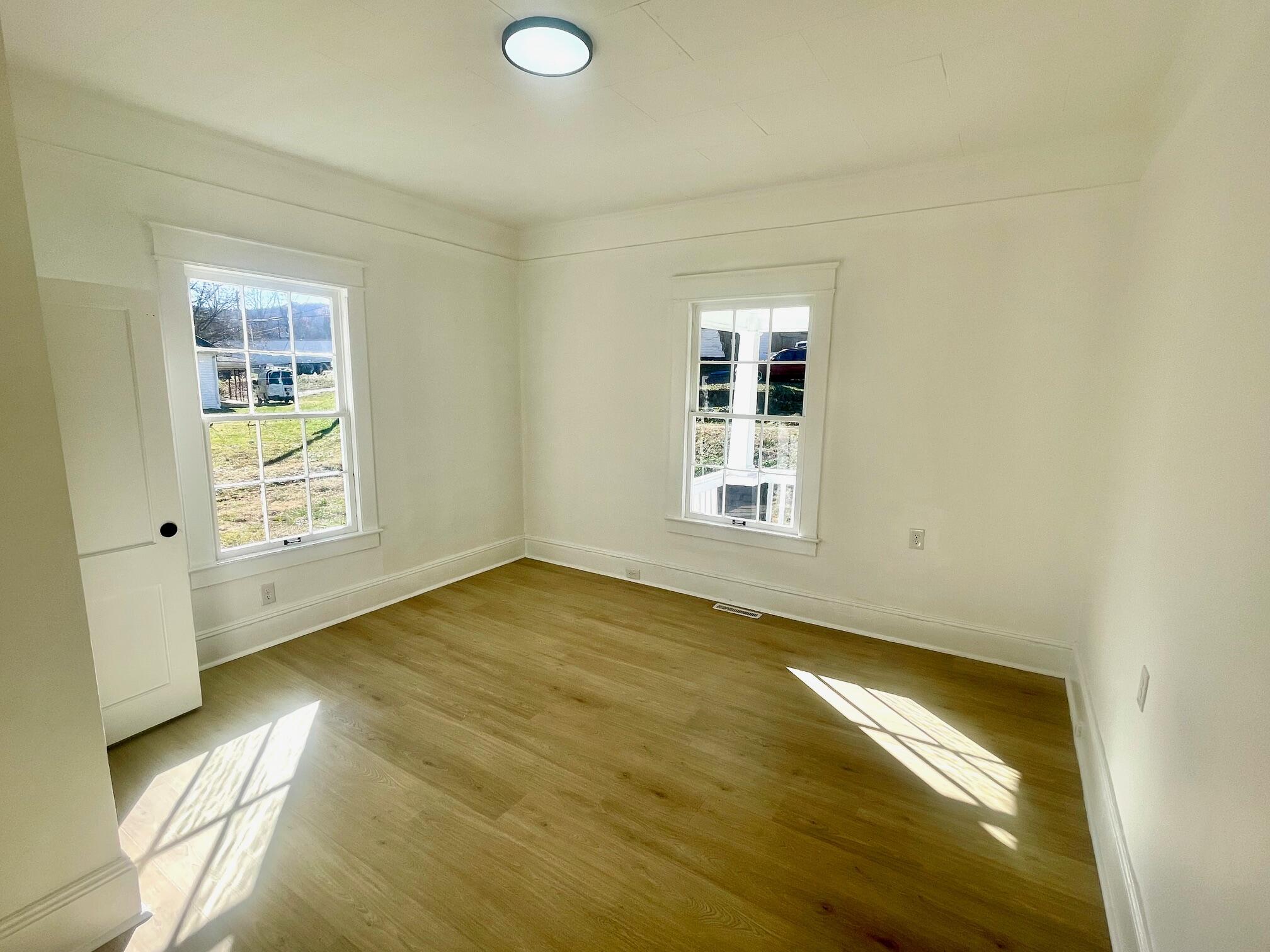 42 Chestnut Street Fieldale, VA 24089 - Photo 11 of 21 IMG_4957