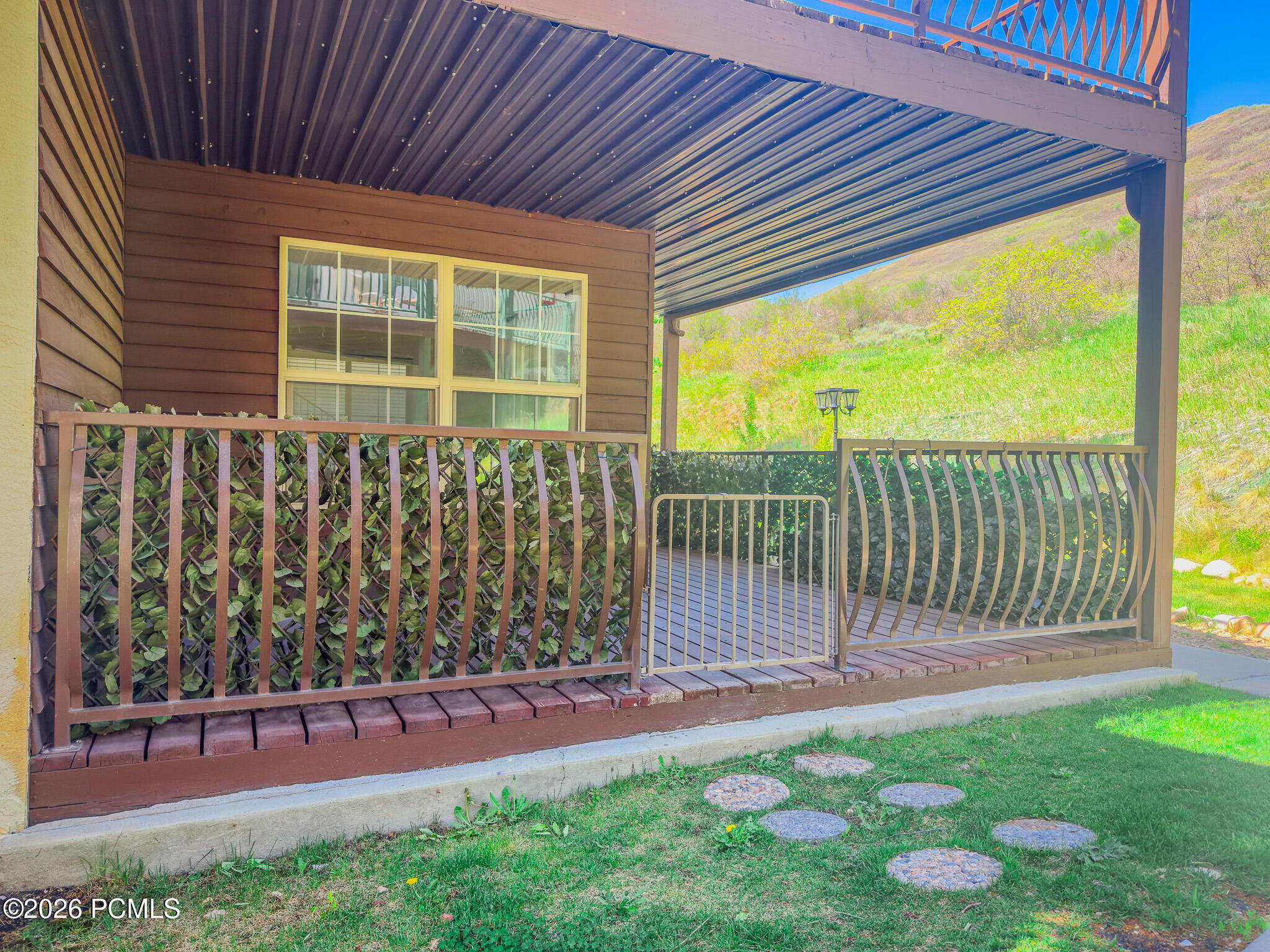 1041 West Grindelwald Court, Unit R5 Midway, UT 84049 - Photo 3 of 41