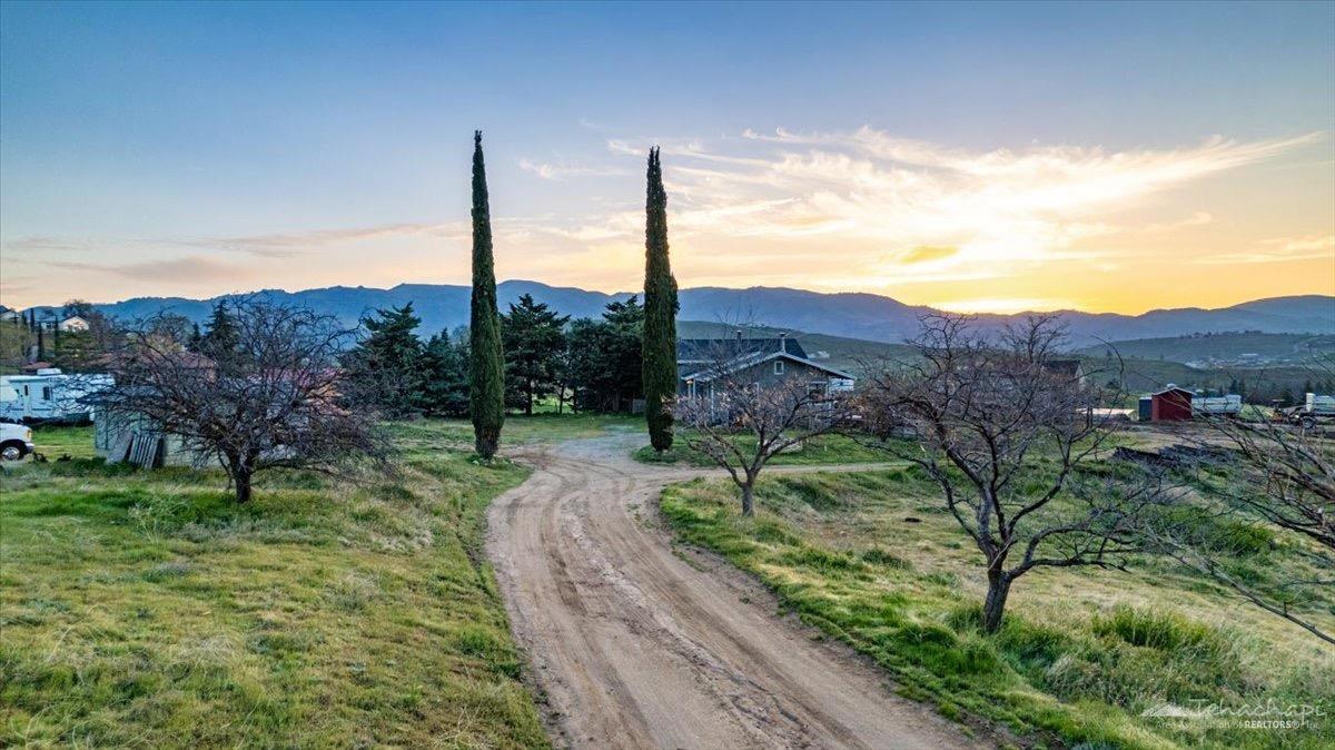 23932 Willow Canyon Road Tehachapi, CA 93561 - Photo 9 of 56 Gallery Image 9