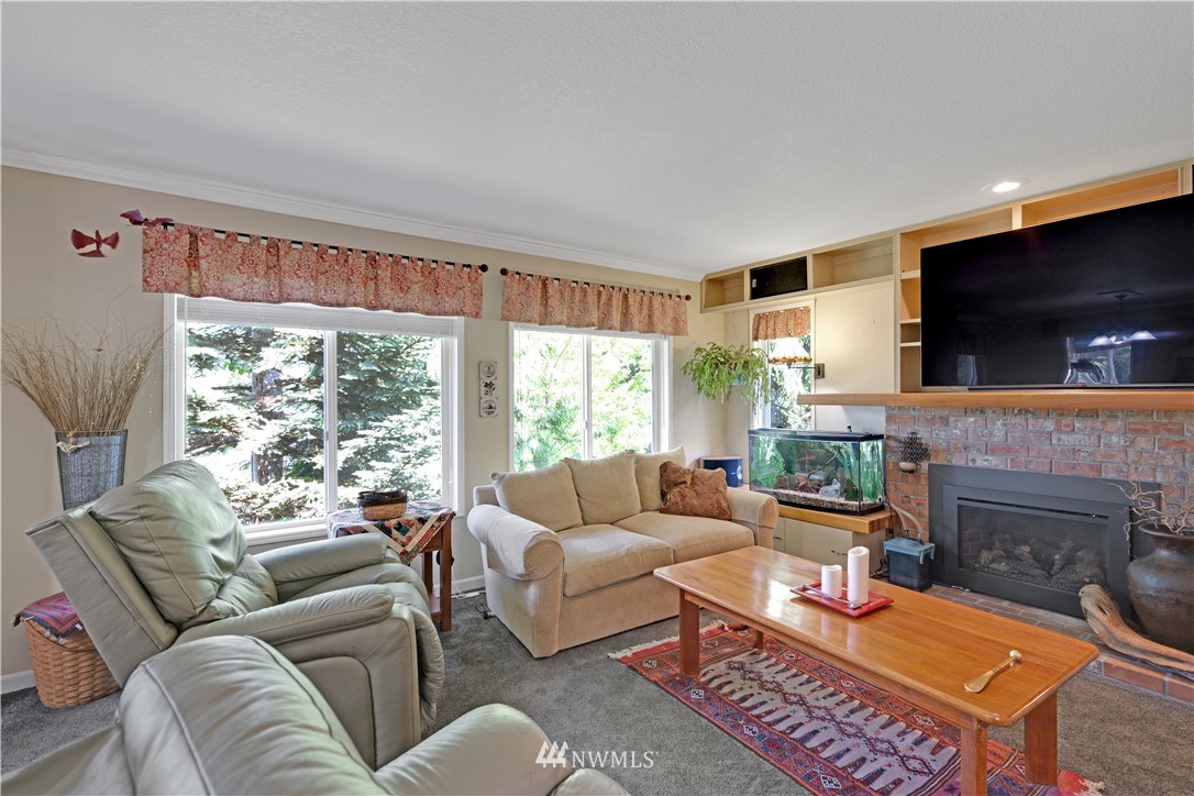 6231 Adams Log Cabin Road Snohomish, WA 98290 - Photo 6 of 32 Gallery Image 6