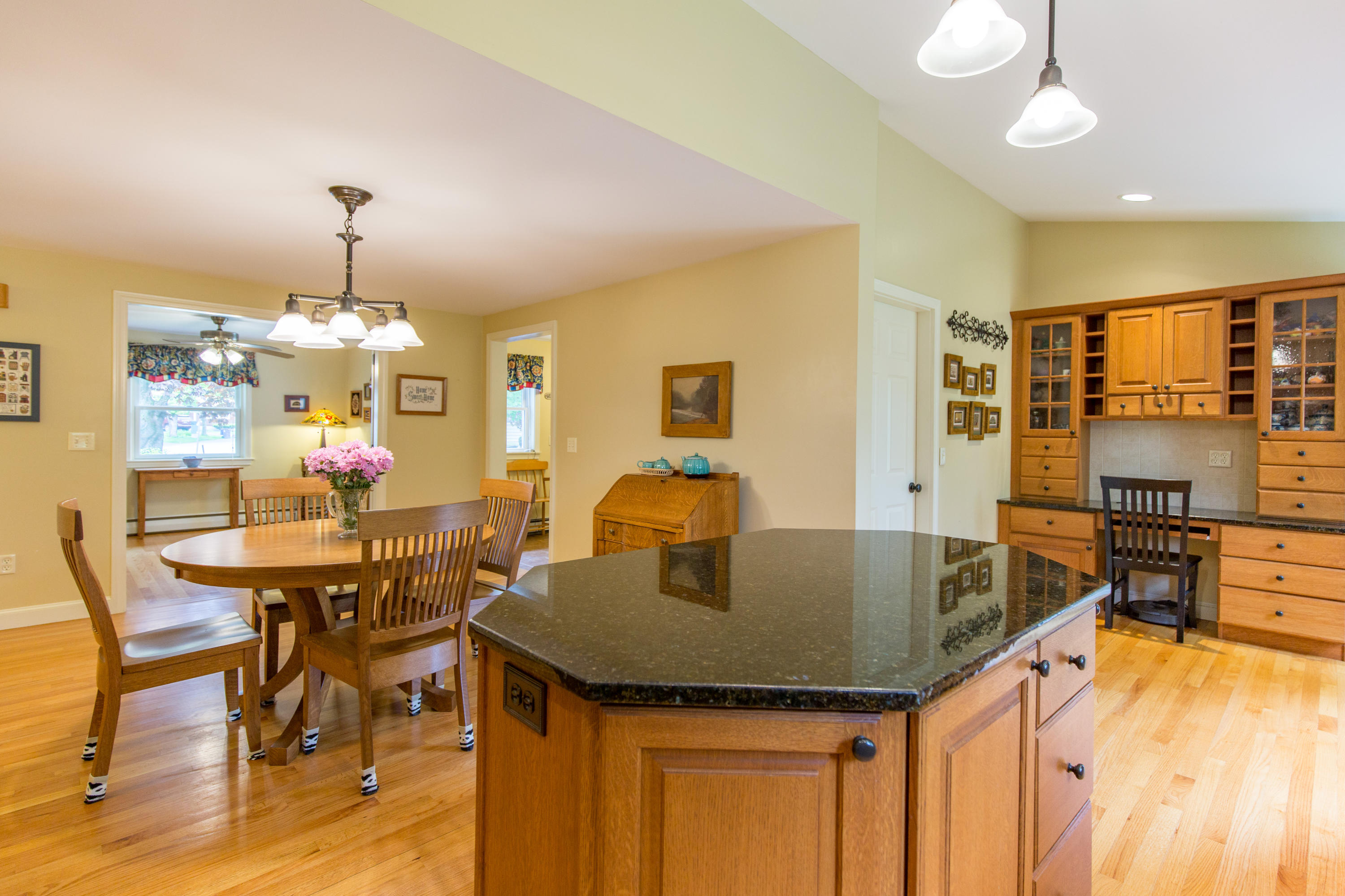 52 Winding Way Portland, ME 04102 - Photo 7 of 31 52 Winding Way Portland-20
