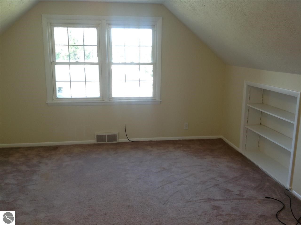 884 High Lake Road Traverse City, MI 49696 - Photo 14 of 35 1788346-13.JPG