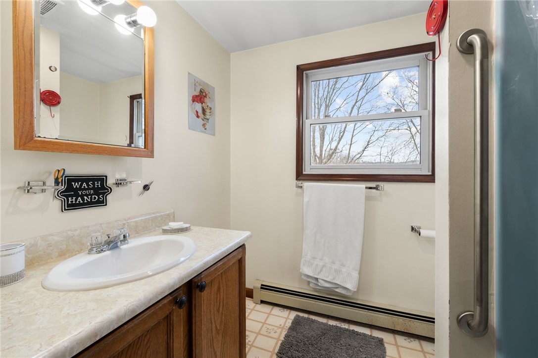 16 Walton Street Westerly, RI 02891 - Photo 11 of 31 Gallery Image 11