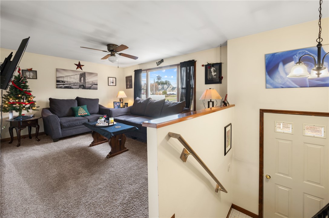 16 Walton Street Westerly, RI 02891 - Photo 6 of 31 Gallery Image 6