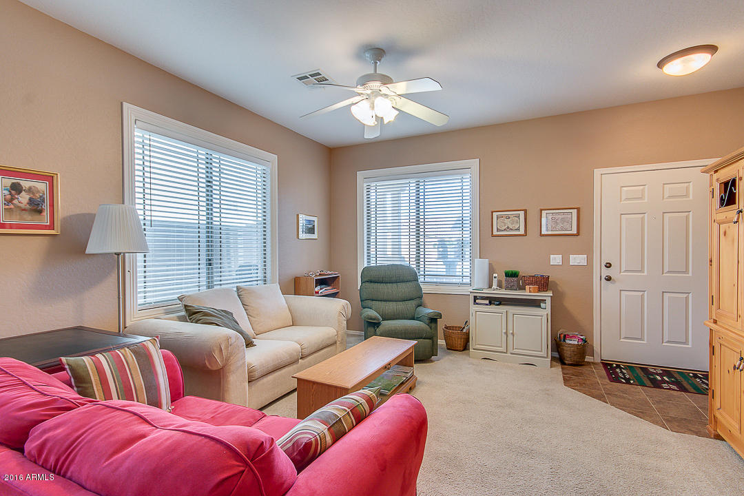 4563 East Del Rio Street Gilbert, AZ 85295 - Photo 2 of 21 Greatroom