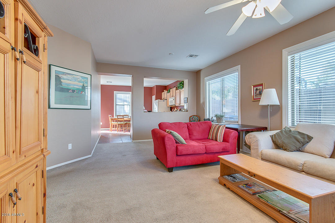 4563 East Del Rio Street Gilbert, AZ 85295 - Photo 4 of 21 Greatroom 2