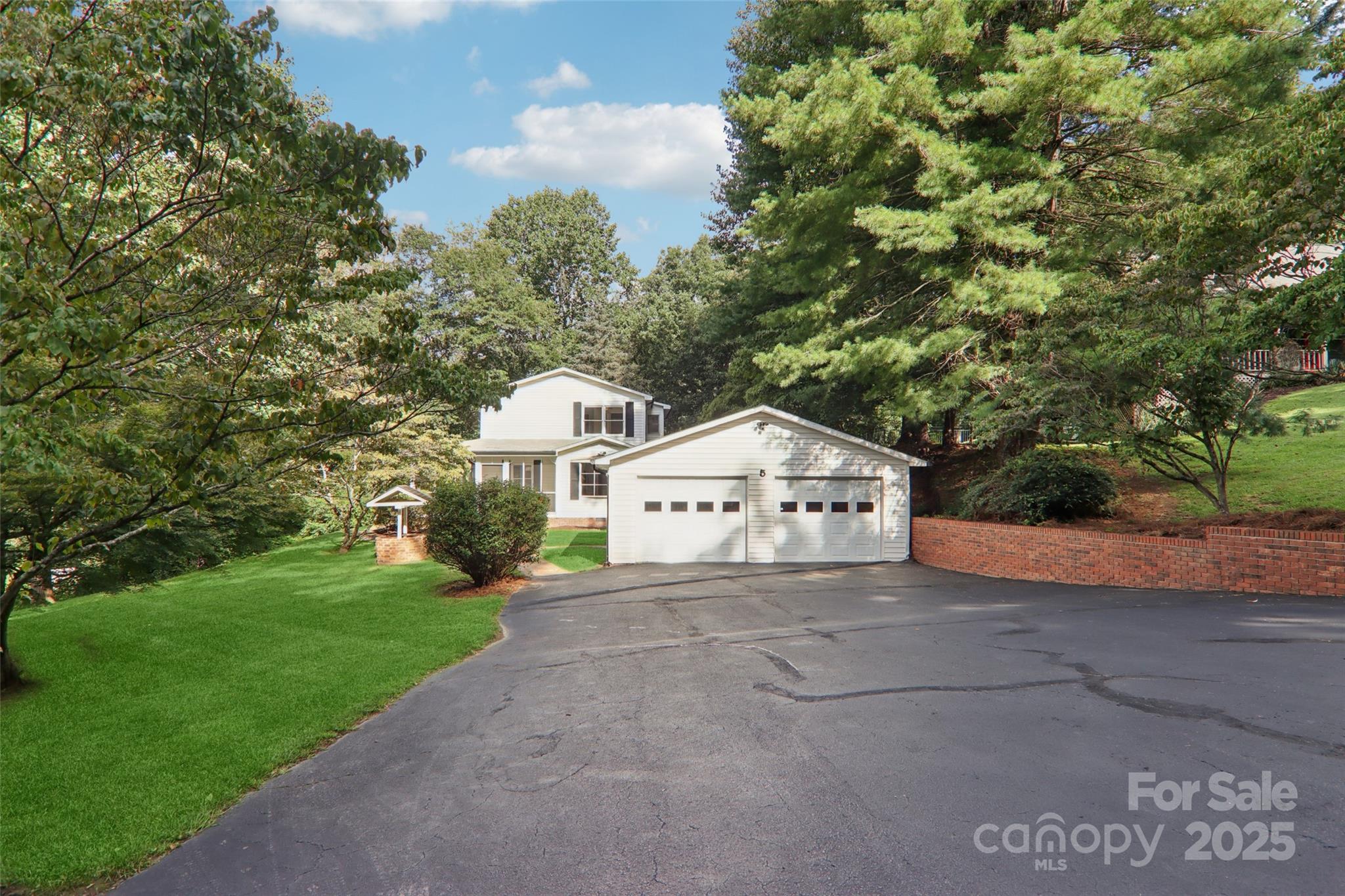 5 Timothy Lane Candler, NC 28715 - Photo 3 of 48