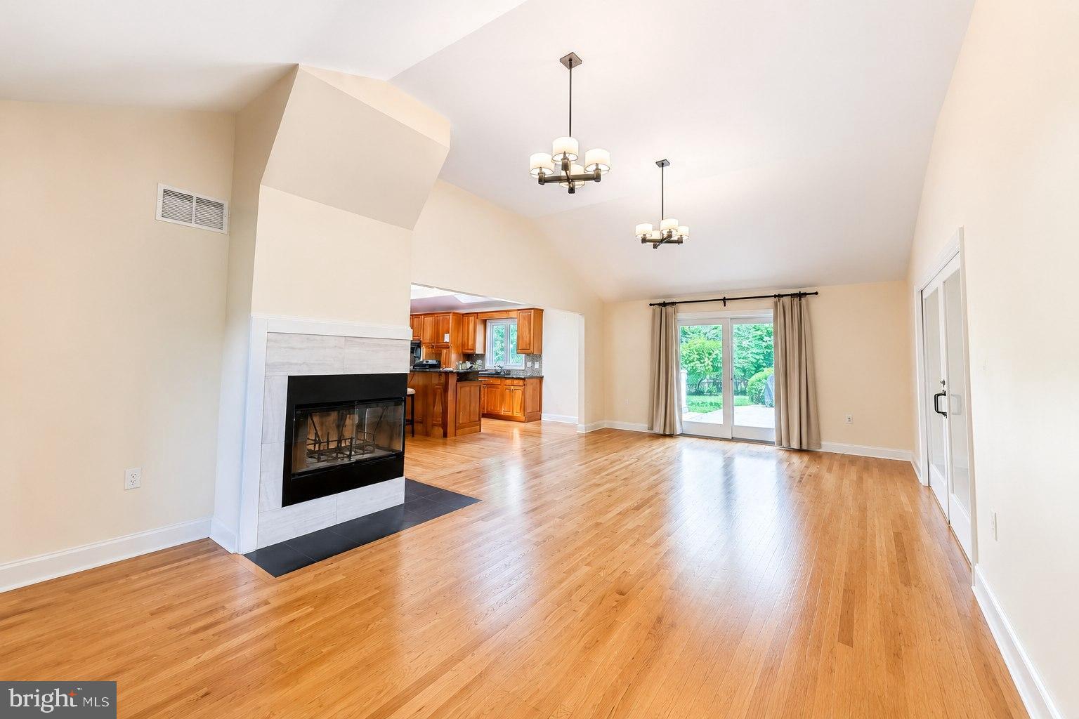 947 Cherry Hill Road Princeton, NJ 08540 - Photo 13 of 38