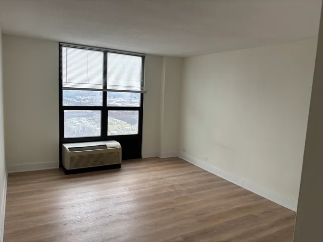 $3,200 | 901 South Plymouth Court, Unit 1402, Chicago, IL 60605