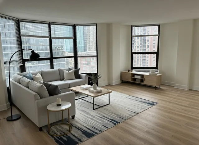 $3,200 | 901 South Plymouth Court, Unit 1402, Chicago, IL 60605