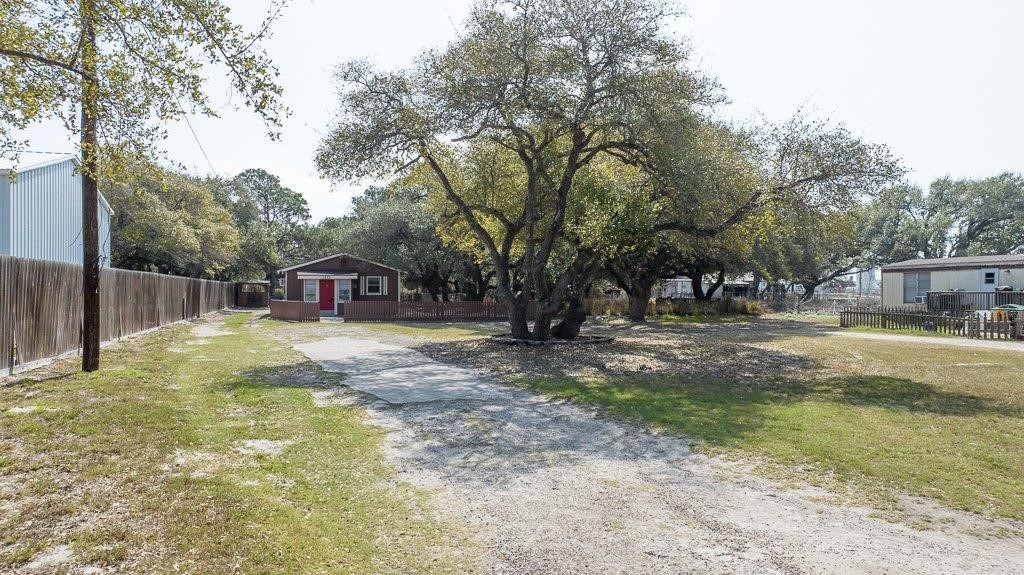 1822 Pace Avenue Ingleside, TX 78362 - Photo 2 of 40
