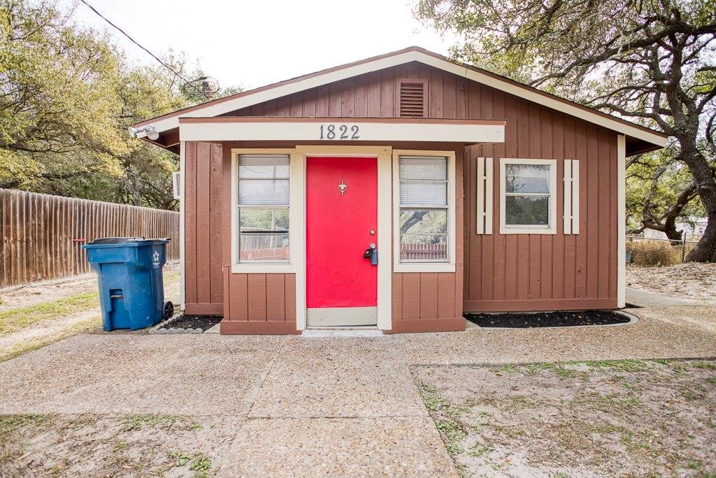1822 Pace Avenue Ingleside, TX 78362 - Photo 6 of 40