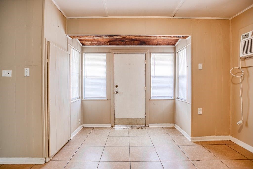 1822 Pace Avenue Ingleside, TX 78362 - Photo 8 of 40