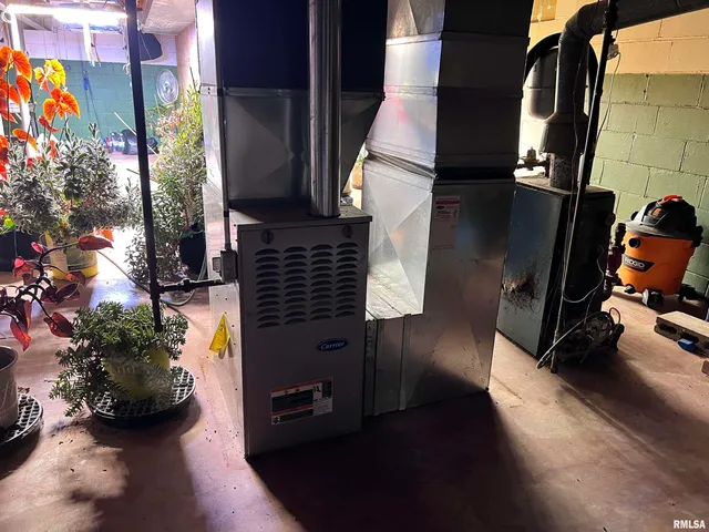 $125,000 | 204 Mill Street, Chambersburg, IL 62323