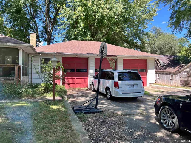 $125,000 | 204 Mill Street, Chambersburg, IL 62323