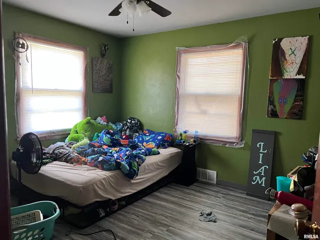 $125,000 | 204 Mill Street, Chambersburg, IL 62323