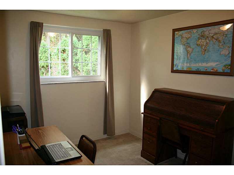 448 Pearce Road Pittsburgh, PA 15234 - Photo 8 of 17 Bedroom.