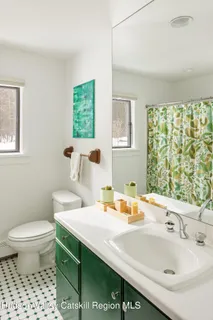 $889,000 | 52 Meher Circle, Woodstock, NY 12498