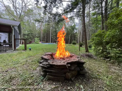 $889,000 | 52 Meher Circle, Woodstock, NY 12498