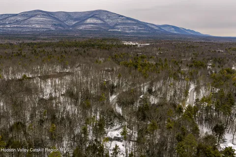 $889,000 | 52 Meher Circle, Woodstock, NY 12498