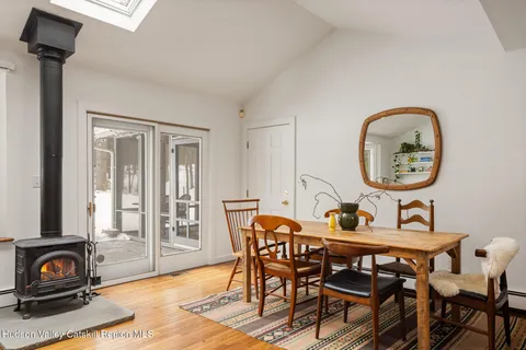 $889,000 | 52 Meher Circle, Woodstock, NY 12498