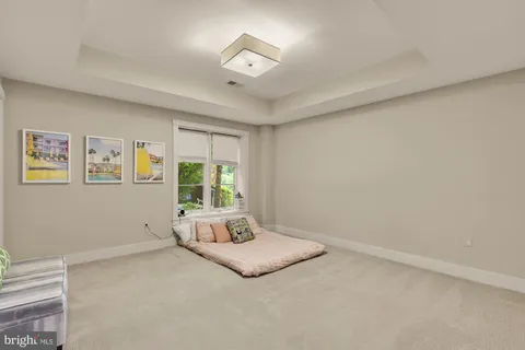 $2,750,000 | 3701-38 38th Street North, Arlington, VA 22207