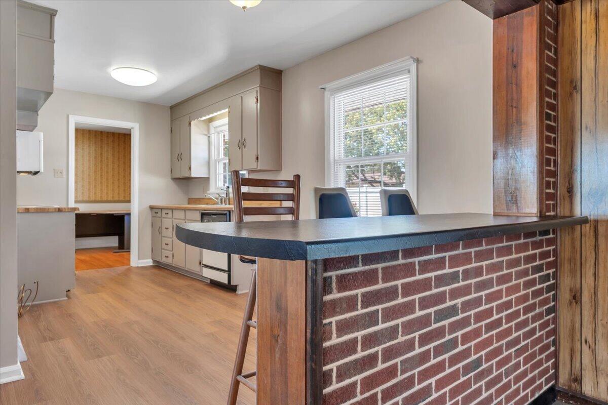 413 Decatur Circle Salem, VA 24153 - Photo 12 of 37 12-MIB05853